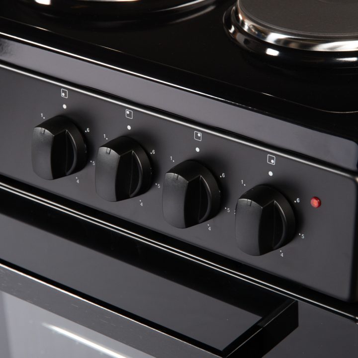 Freestanding Cookology Cooker