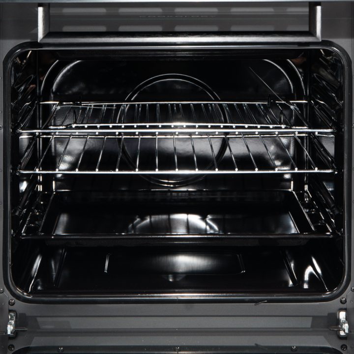 Freestanding Cookology Cooker