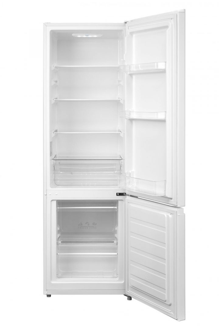 CFF262WH Freestanding Fridge Freezer with open doors