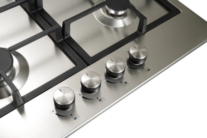 close up of GH606SS gas hob