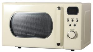 cream retro microwave