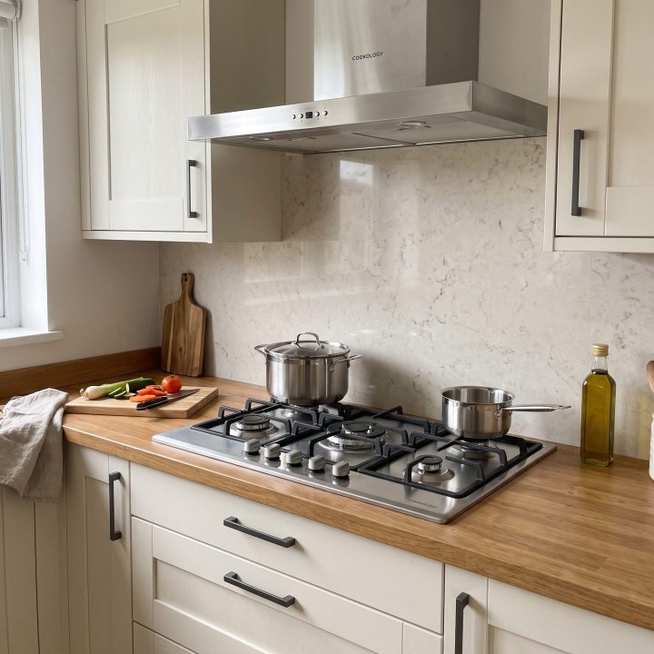 70cm Built-In 5 Burner Gas Hob with Wok Burner - Stainless Steel - Everyday use and access