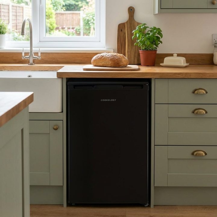 86L Freestanding Under Counter Freezer - Black - cc03aebe5a2bcc58d9078fb9b7f439349545a16559e5bcf8aeb799056edc85d5
