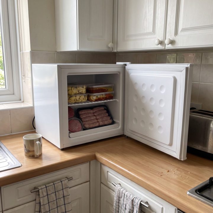 31L Table Top Mini Freezer - White - Everyday use and access