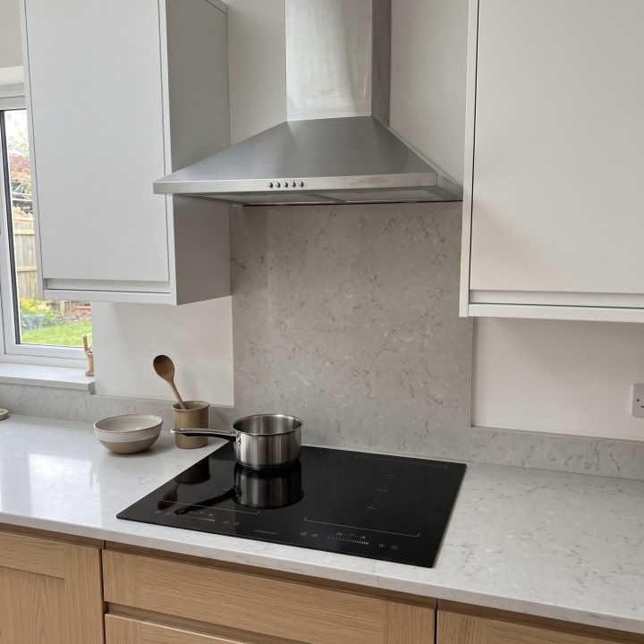 60cm Built-In Induction Hob 4 Zone - Black - Everyday use and access