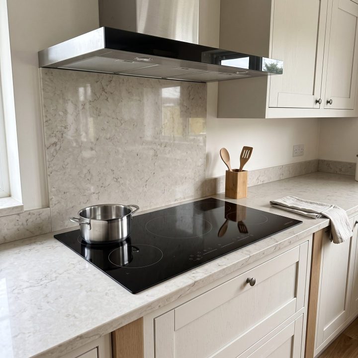 90cm 5 Zone Built-In Induction Hob - Black Glass - Product hero