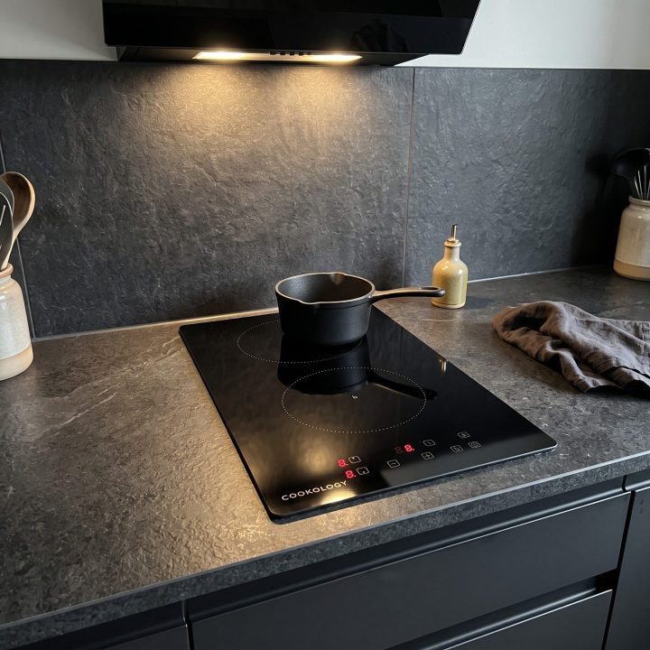 30cm Built-In Domino Induction Hob 2 Zone - Black - Verified design detail