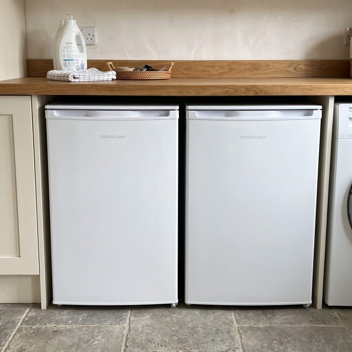 55cm Freestanding Side-by-Side Undercounter Fridge Freezer Pack - White - Verified design detail