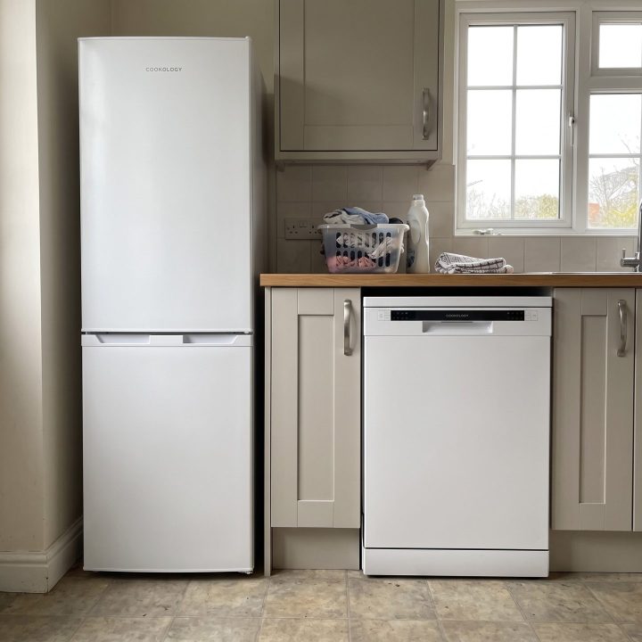 60cm Freestanding Dishwasher & 247L 50/50 Fridge Freezer - White - Product hero