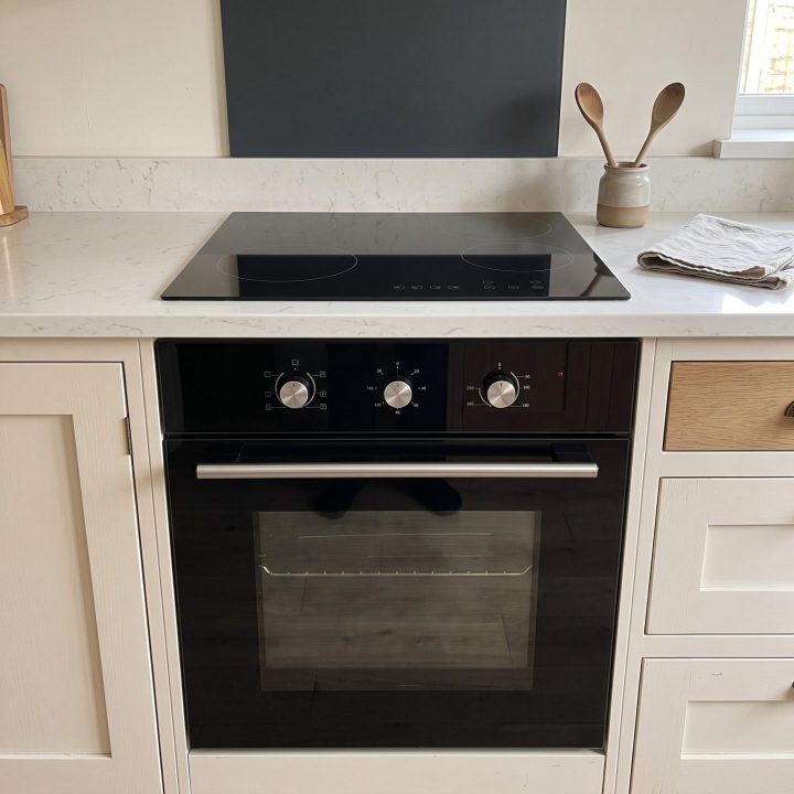 65L Built-In Electric Fan Oven & 60cm Ceramic Hob with Touch Controls - Black Glass - Verified design detail
