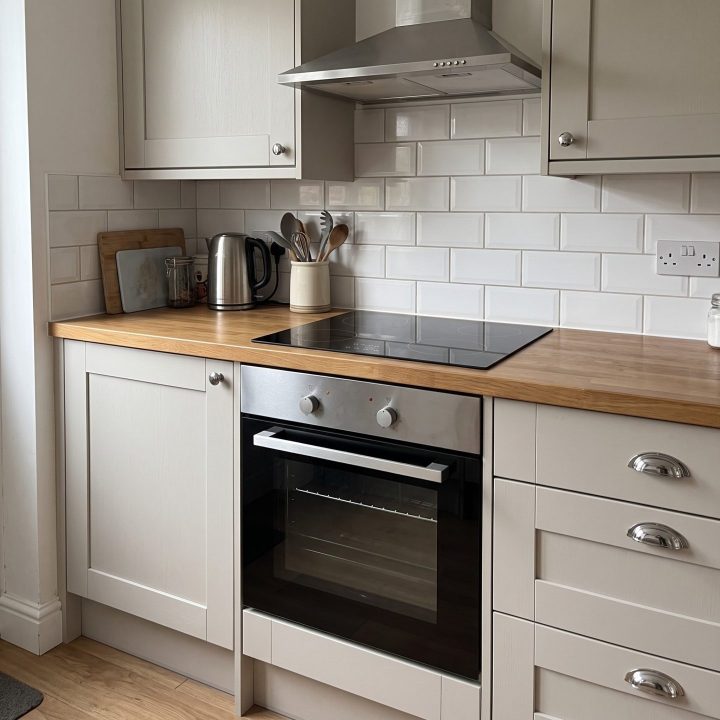 Ceramic Hob & 60cm Built-In Electric Oven Pack - Product hero