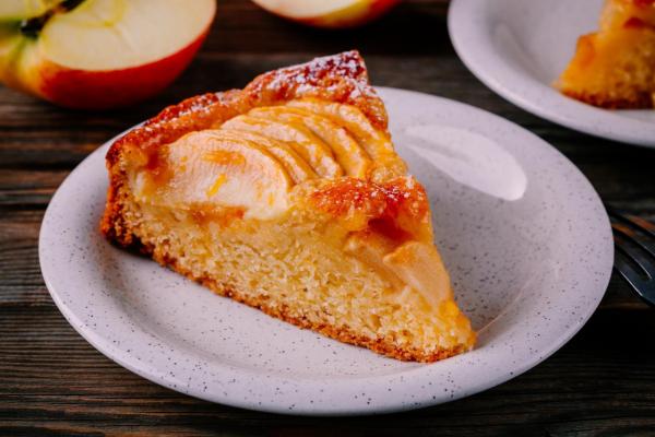 Classic Apple Cake Recipe
